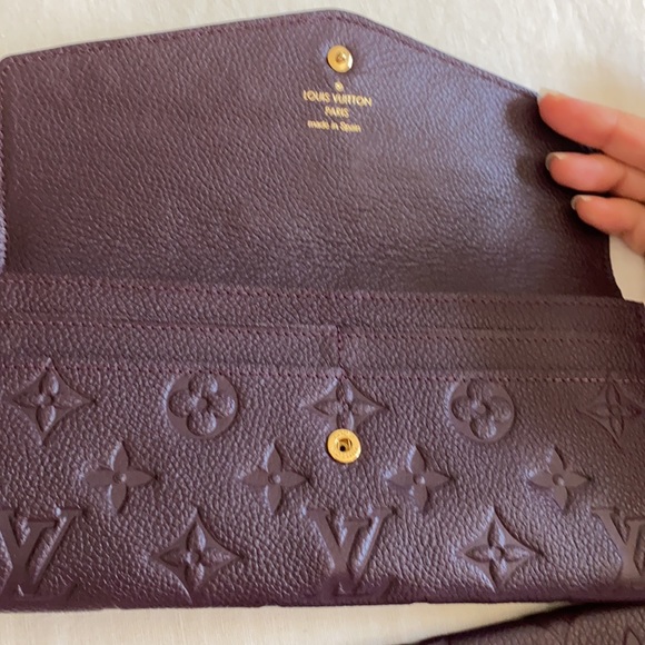 Louis Vuitton Empreinte Monogram Sarah wallet with separate zipper pouch - Picture 5 of 16